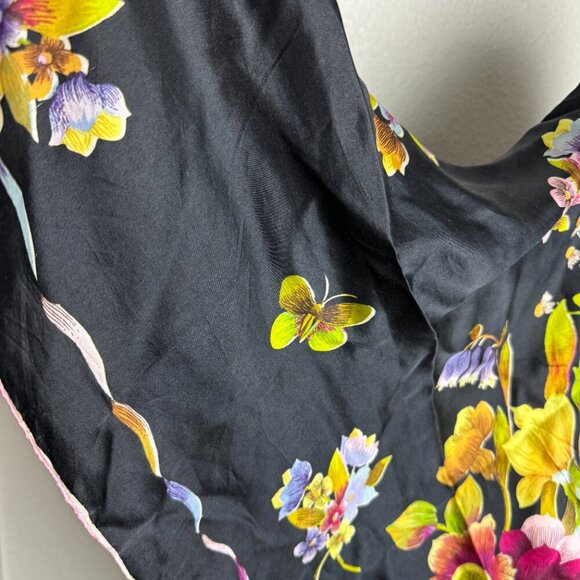 Silk scarf 34" x 34" - Picture 5 of 6